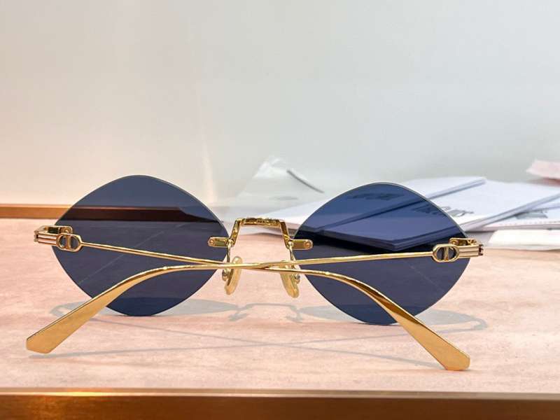 Picture of Dior Sunglasses _SKUfw53691321fw